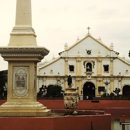 Zen Rooms Cordillera Family Vigan Esterno foto
